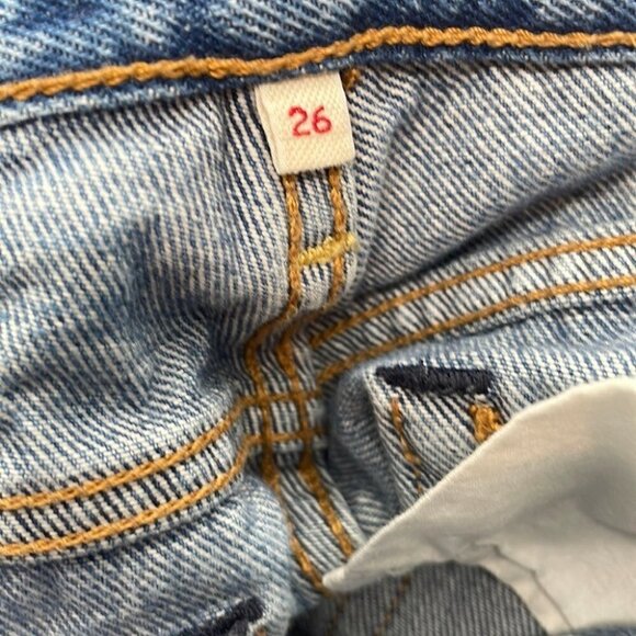 levi’s 100% cotton jeans button fly distressed medium wash sz 26 - Picture 4 of 9